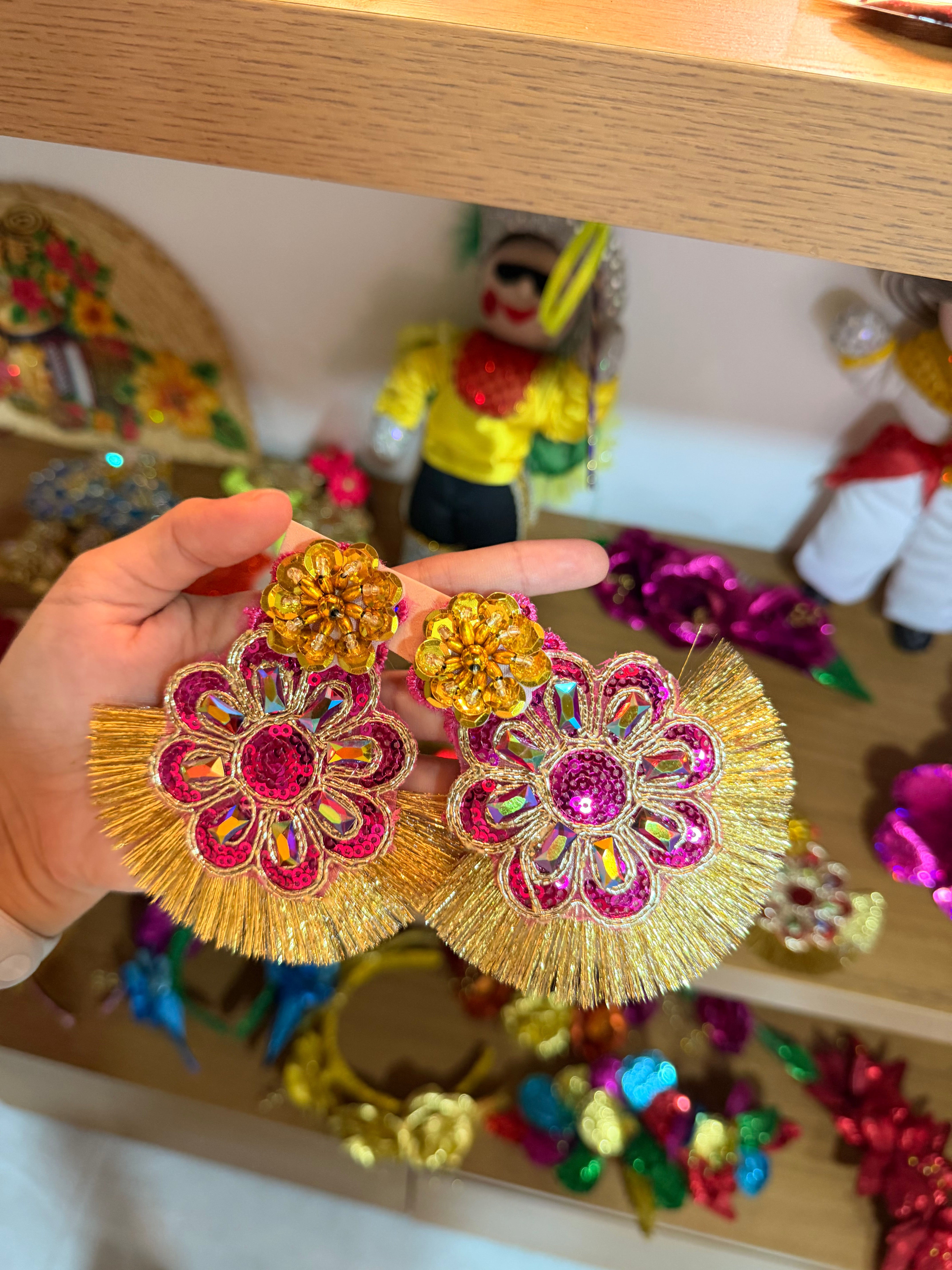 Aretes Dorado Fucsia